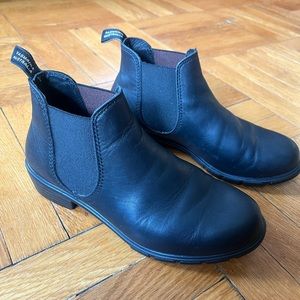 Blundstone Ankle Boots Style #2068 Size 9.5